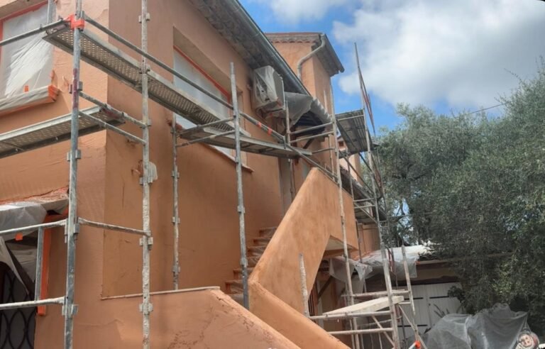 Ravalement de façade à Cannes – Chantiers en cours